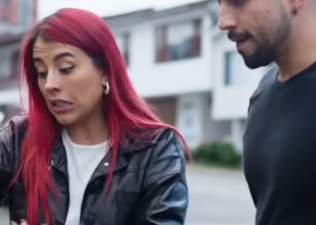 L1001004_1.9K views reactions Abuela millonaria encuentra su nieto vagabundo en la calle Neymar DixonPierre_part2