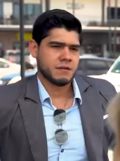 L1201005_6.5K views reactions Rechazó un hombre por llegar en bicicleta su cita. Neymar DixonPierre_part2