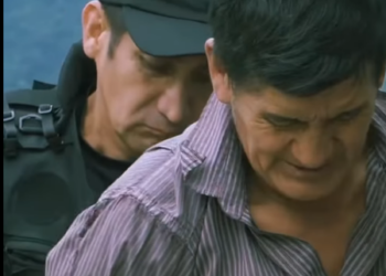 L1301002 P0licias acusaron de l4drón la persona equivocada se llevaron una gran sorpresa part2