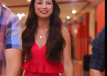 L1301004 Se burlaron de él por ir de rosa al cine part2