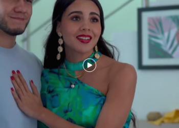 L1801004 reactions Su mamá le oculto la verdad de su familia por años