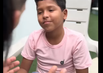 L2001004 Mujer le da una lección a su esposo e hijo machistas😱 Linis Florez part2