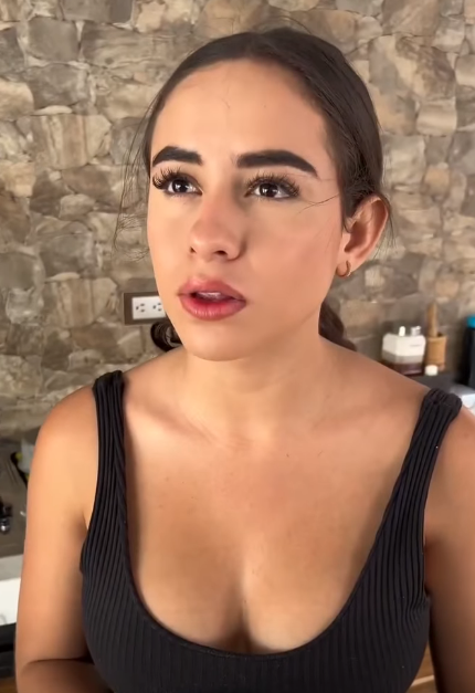 L0801003 Visit贸 una tienda de joyas sin imaginar lo que su esposo har铆a Linis Florez (1) part2