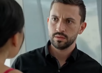 L0801005_4.2K views reactions Hijo descubre la infidelidad de su madre Neymar DixonPierre_part2